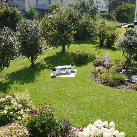 منزل للإقامة Und Gaestezimmer Iburgblick باد دريبرغ