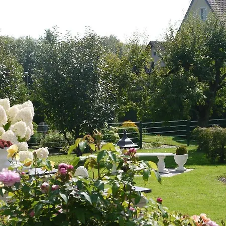 Habitación en casa particular Und Gaestezimmer Iburgblick