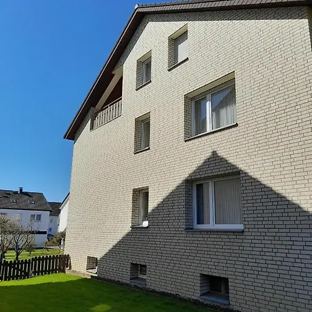 منزل للإقامة Und Gaestezimmer Iburgblick