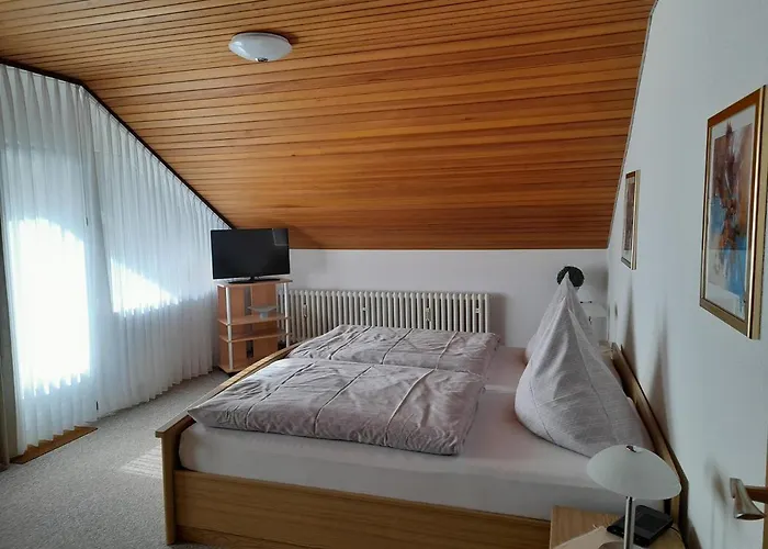 Und Gaestezimmer Iburgblick Pansiyon *